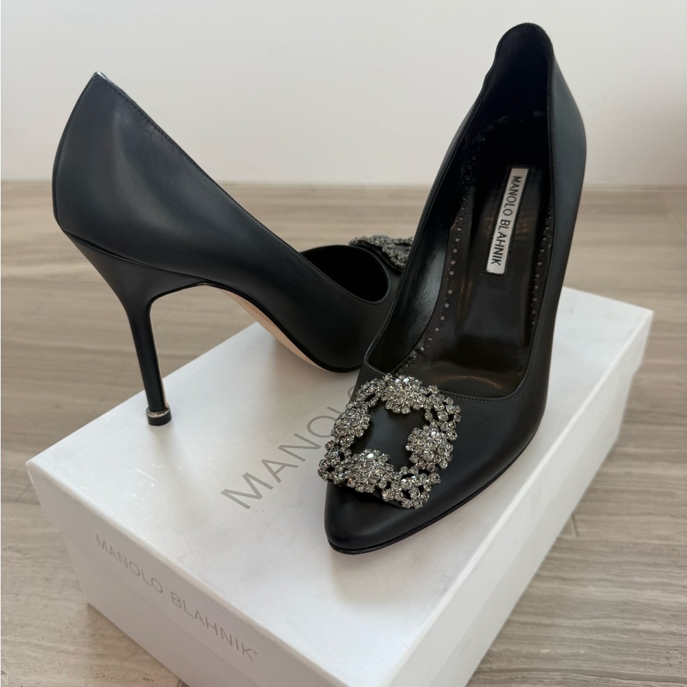 Manolo Blahnik Hangisi Black Leather Heels
